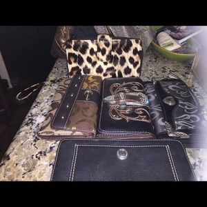 Lots of wallets for sale 5$ each